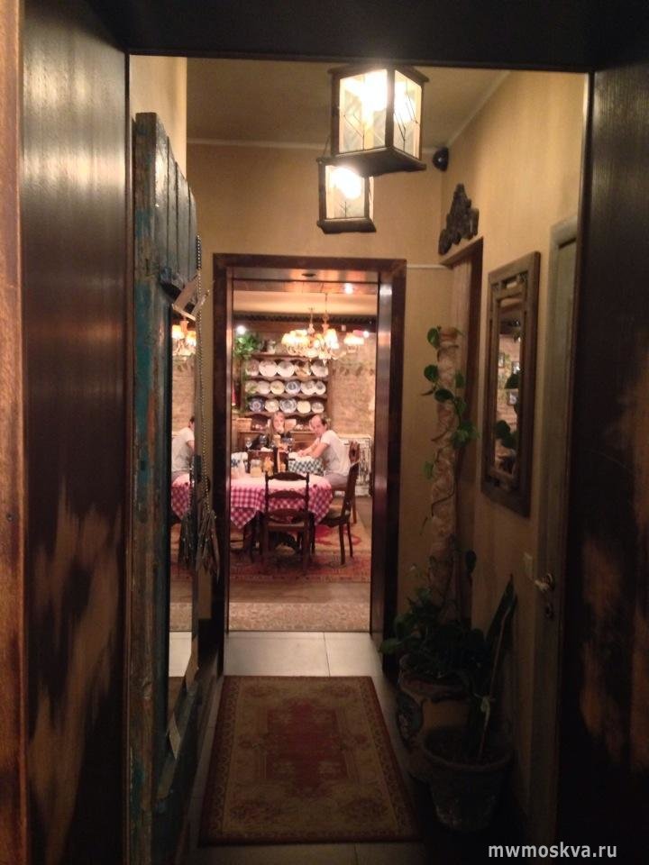 Osteria Gini, ресторан, 1-й Колобовский переулок, 11, цокольный этаж