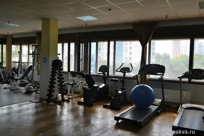 Iron Addiction, фитнес-клуб, улица Таллинская, 26, 2 этаж, справа от кофейни Сладкая параллель