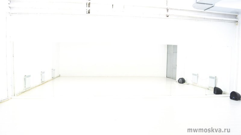 MAINWOOD, школа танцев, Летниковская, 6а ст2 (1 этаж)