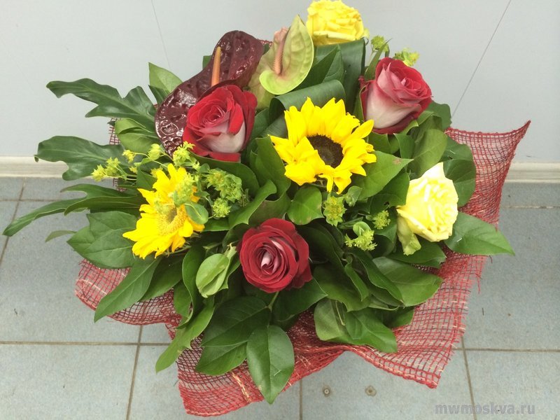 Цветы для души, цветочная база, 60-летия Октября проспект, 16 к1 (цокольный этаж)