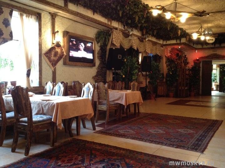 Кавказский дворик, ресторан, улица Мироновская, 33 ст28, 1-2 этаж
