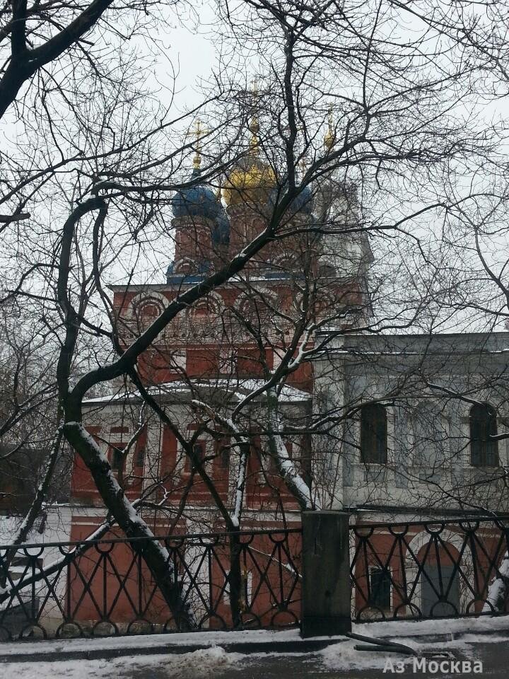 Храм Георгия Победоносца на Псковской горке, улица Варварка, 12