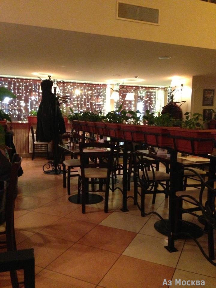 IL Патио, сеть ресторанов, Ганецкого площадь, 1 (1 этаж)