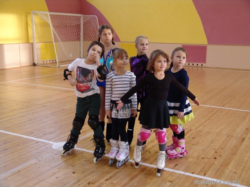 Школа фигурного катания на роликовых коньках Виталия Опекана, Смольная улица, 12