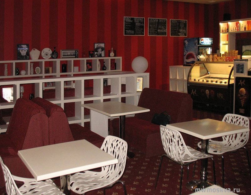 Sojur, кафе европейской кухни, МКАД 24 км, 1 (1 этаж)