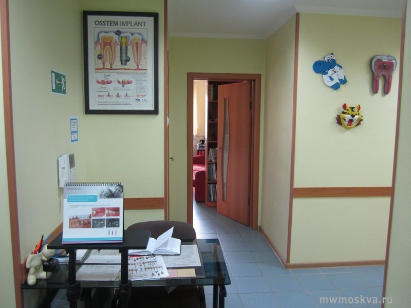 Стоматология семейных скидок, стоматологическая клиника, проезд Дежнёва, 38а, 1 этаж