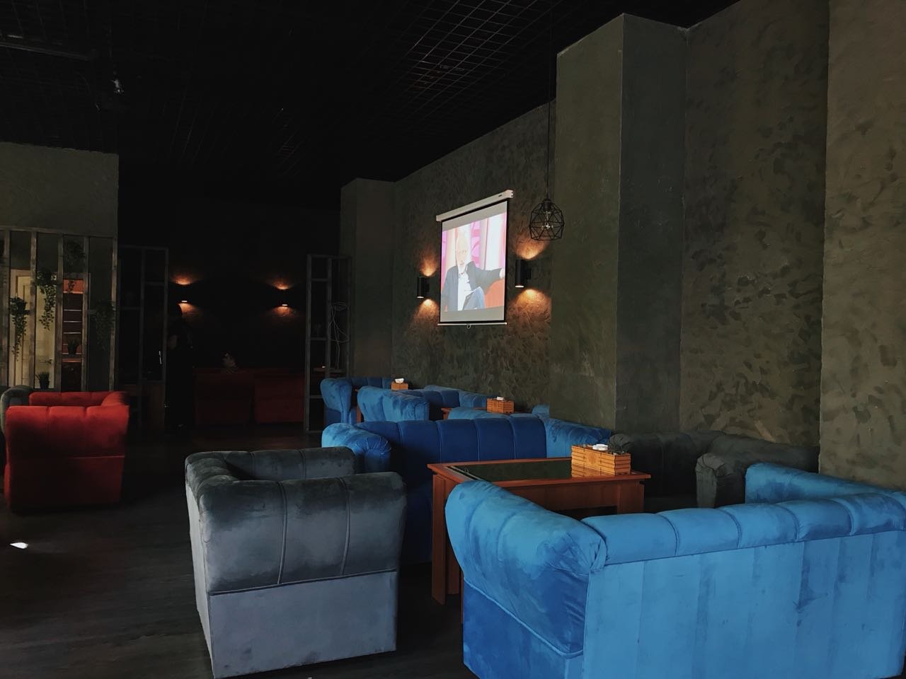 Мята Lounge, центр паровых коктейлей, Керченская, 1Б (2 этаж)