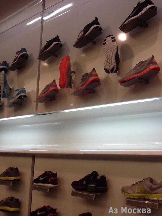 Nike, сеть фирменных магазинов, Мира проспект, 211 (1 этаж)