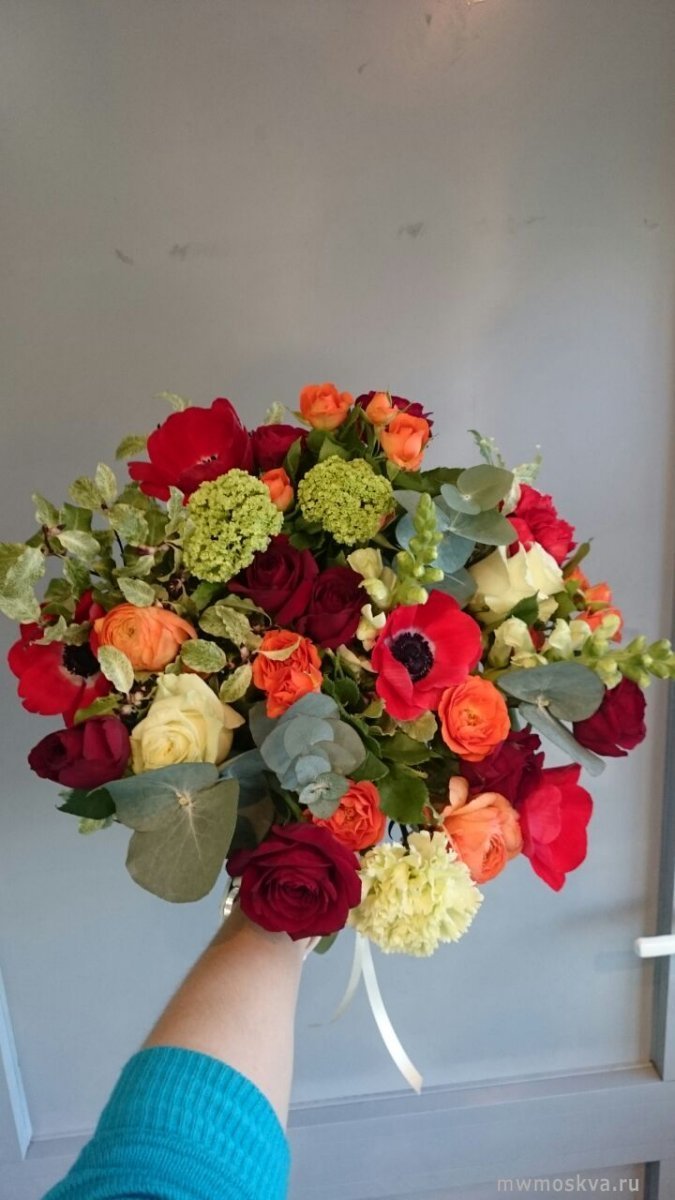 Bloomdecor, салон цветов и подарков, Осенний бульвар, 10 к1 (1 этаж)