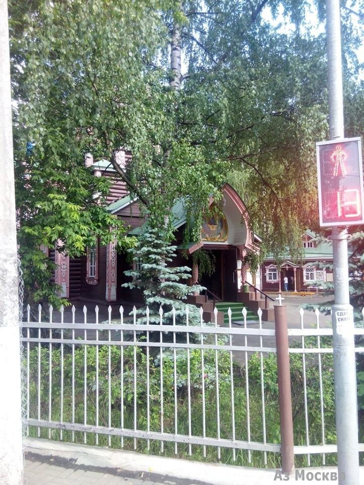 Свято-Троицкий Храм, улица Урицкого, 1