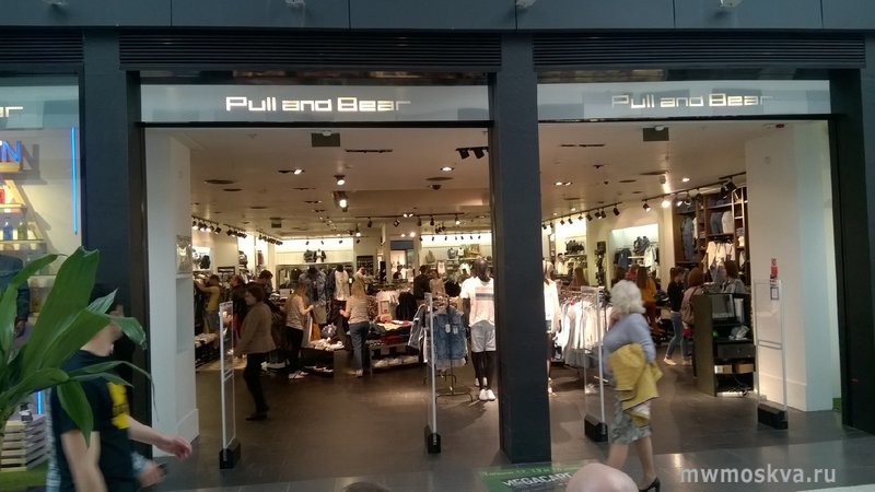 Pull & Bear, сеть магазинов одежды, МКАД 14 км, 1 (1 этаж)