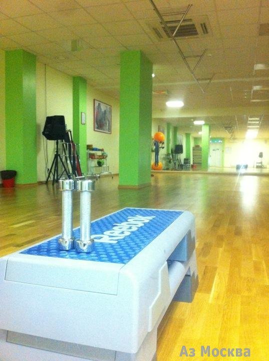 XFIT, сеть фитнес-клубов, Братиславская улица, 30, 1 этаж