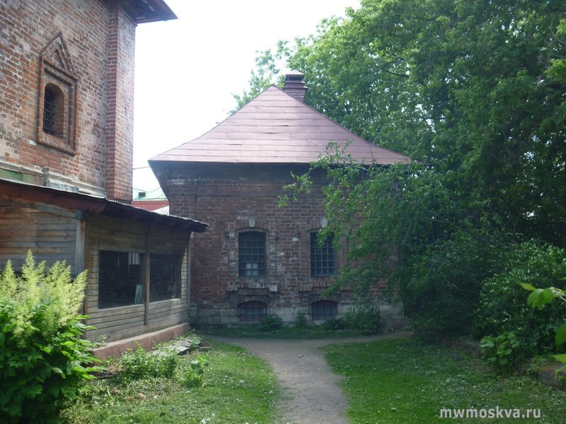 Собор Успения Пресвятой Богородицы, Историческая площадь, 11