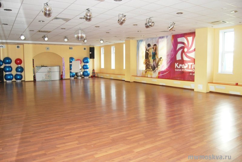 Креатив, спортивно-танцевальный клуб, улица Толбухина, 5 к2, цокольный этаж