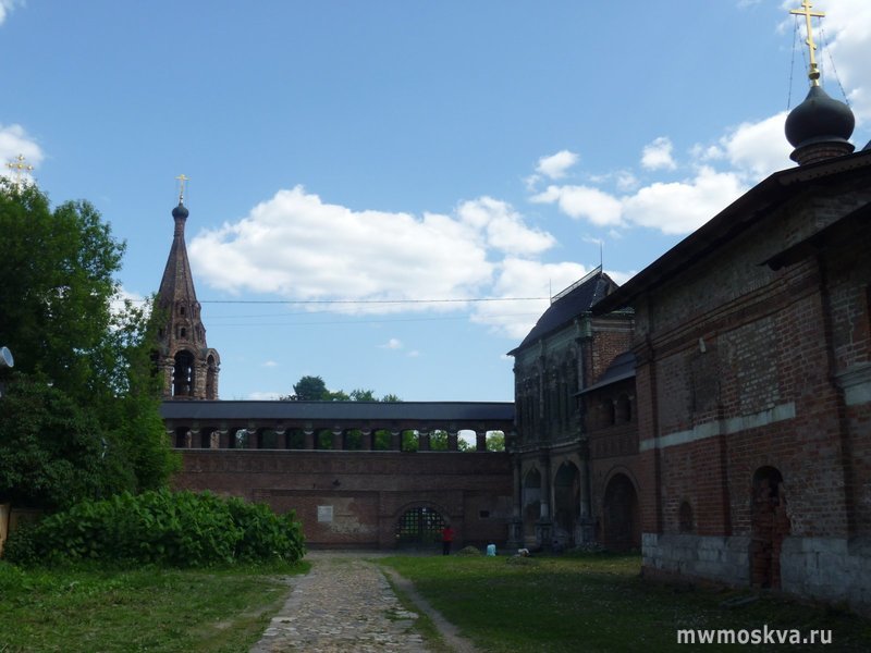 Собор Успения Пресвятой Богородицы, Историческая площадь, 11